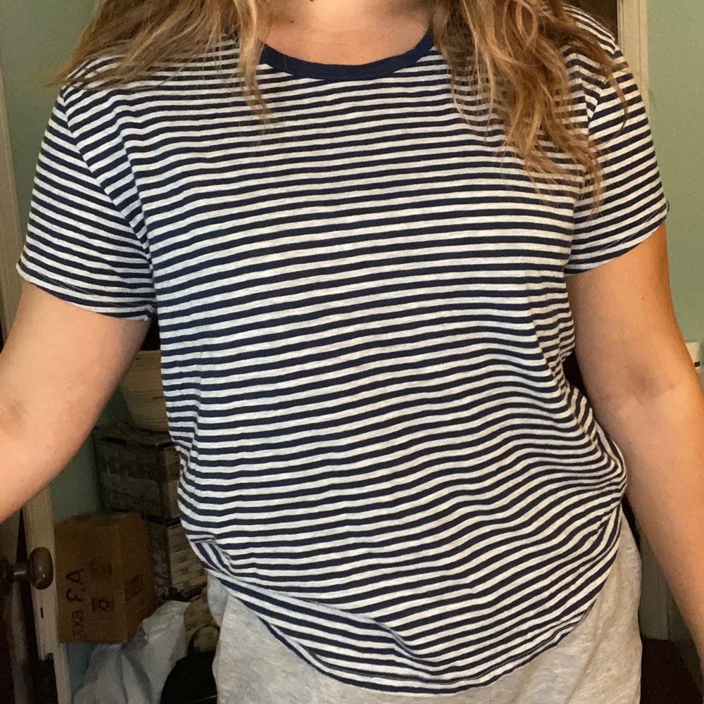 American Eagle tee